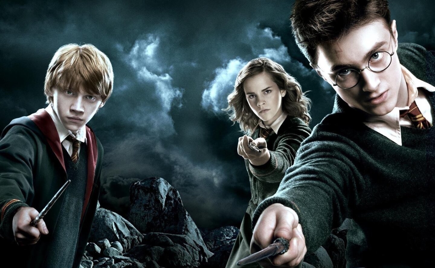 hình ảnh của bộ ba Harry Potter, Ronald Weasley và Hermione Granger