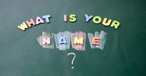 First name là gì? Học nhanh thành phần trong tên